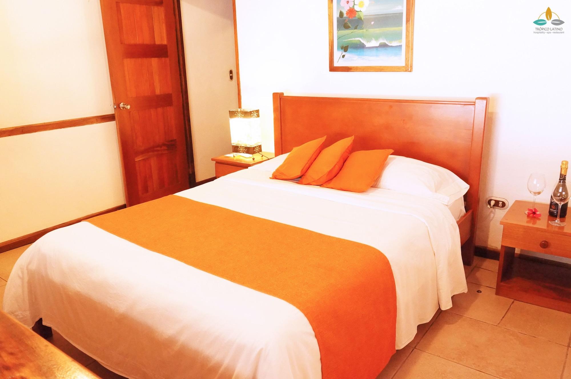 Hotel Tropico Latino Playa Santa Teresa  Exterior photo