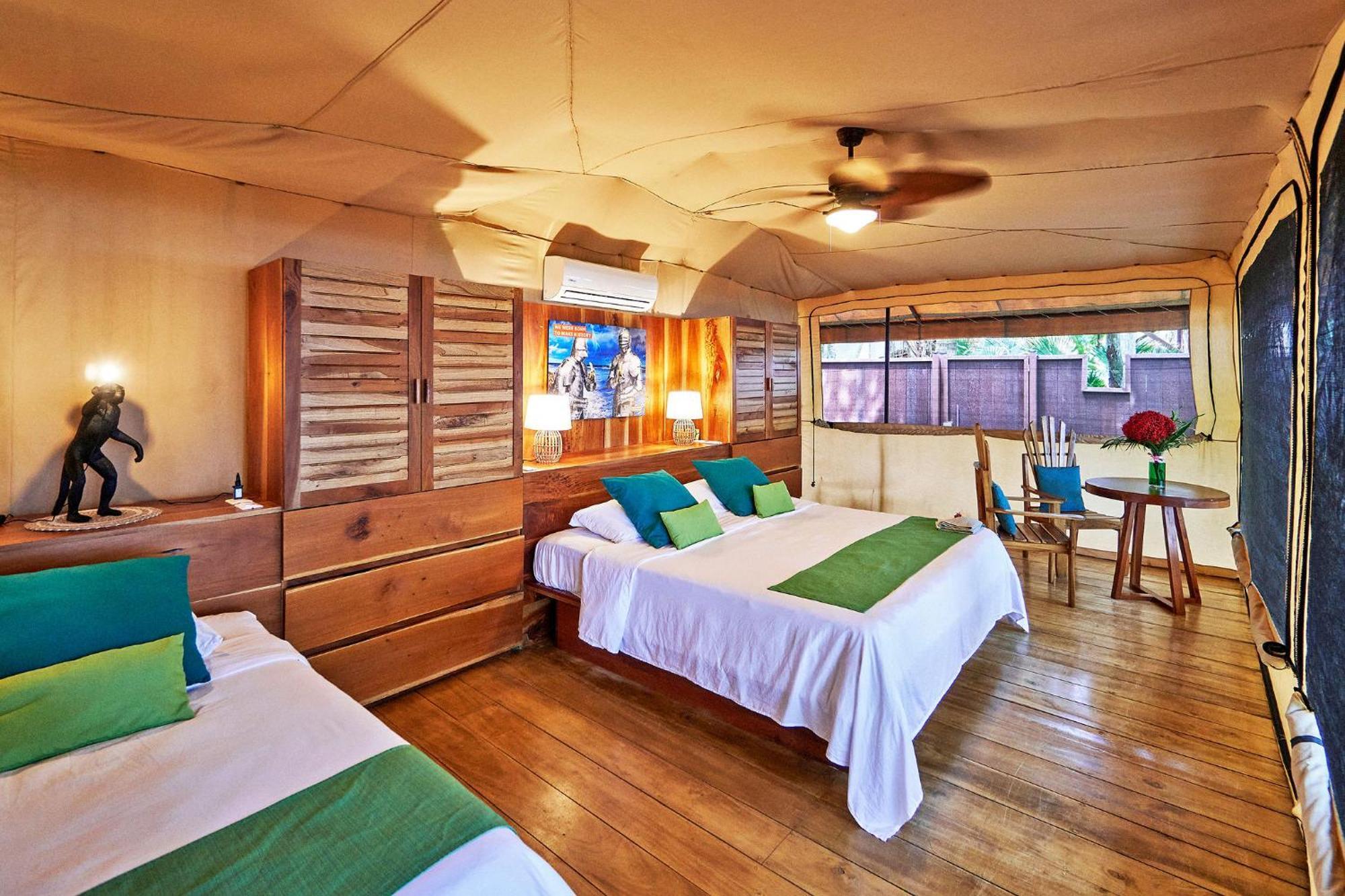 Hotel Tropico Latino Playa Santa Teresa  Exterior photo